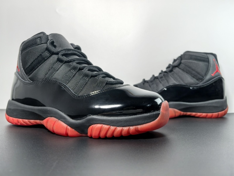 Air Jordan 11 378037-326