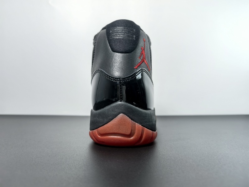 Air Jordan 11 378037-326