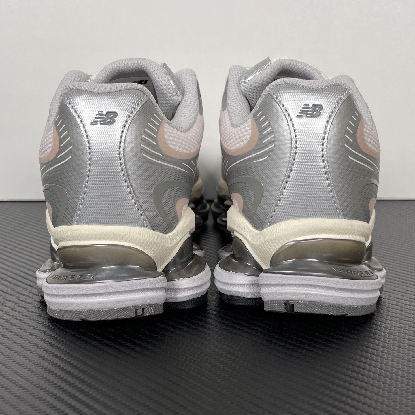 New Balance U20005F9