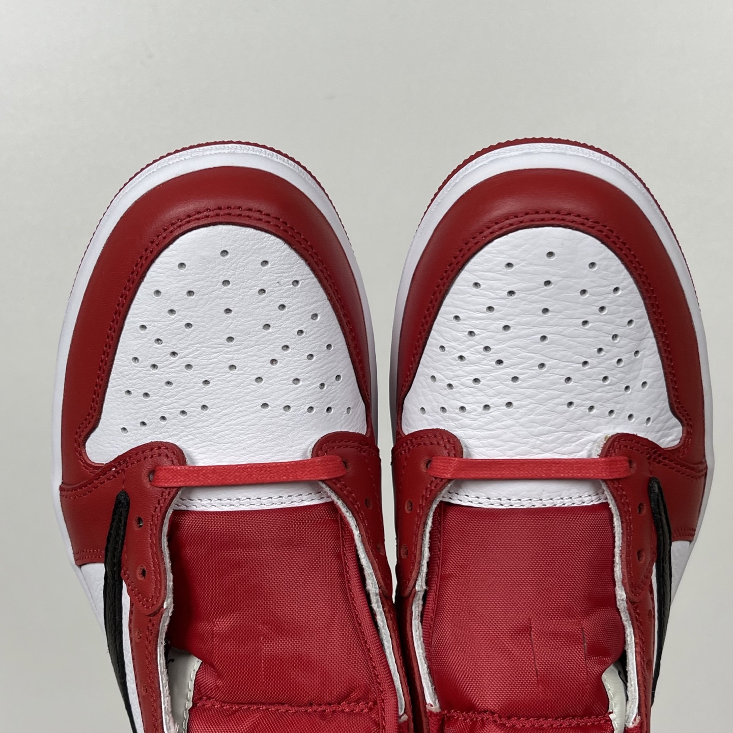 Travis Scott x Air Jordan 1 Low OG DM7866-101