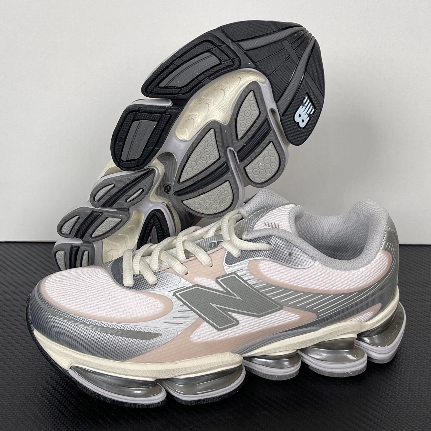 New Balance U20005F9