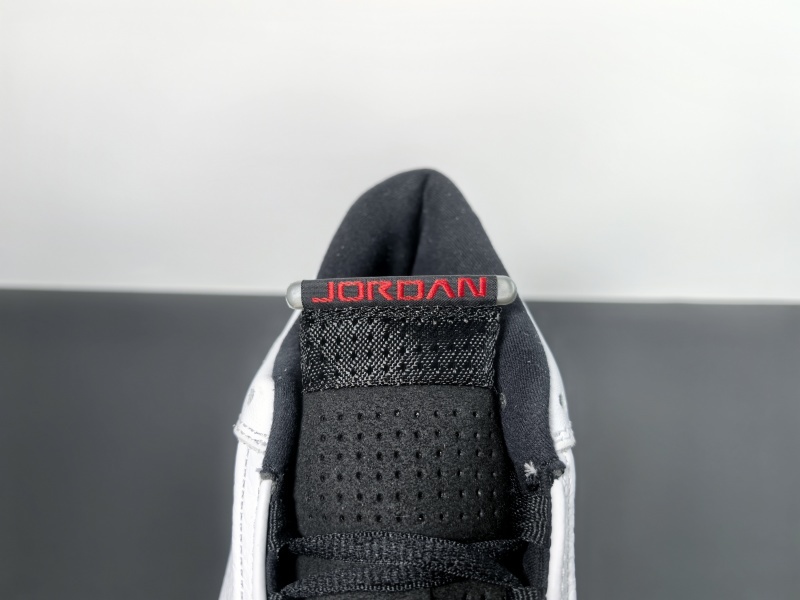 Air Jordan 14 “Black Toe”487471-160
