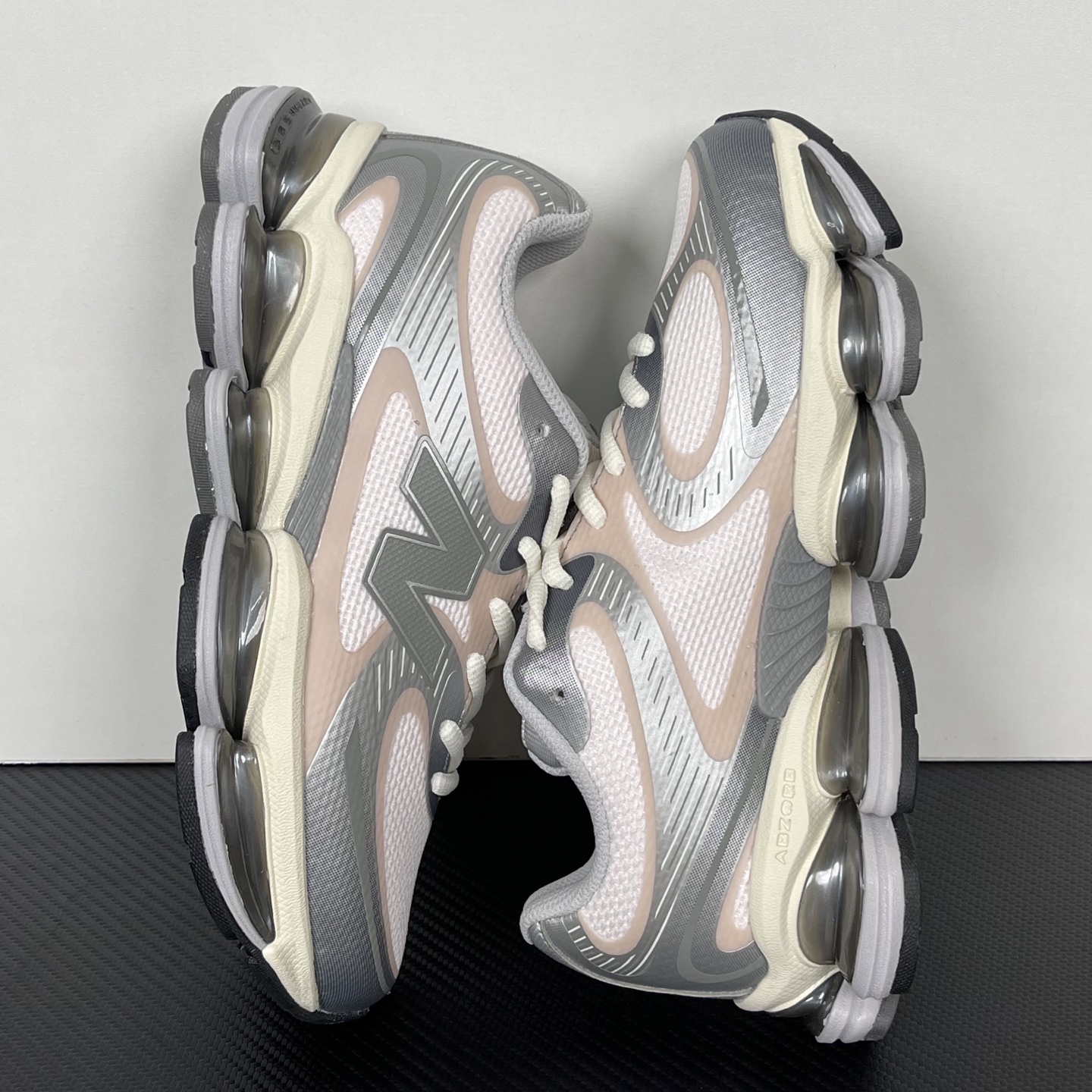 New Balance U20005F9