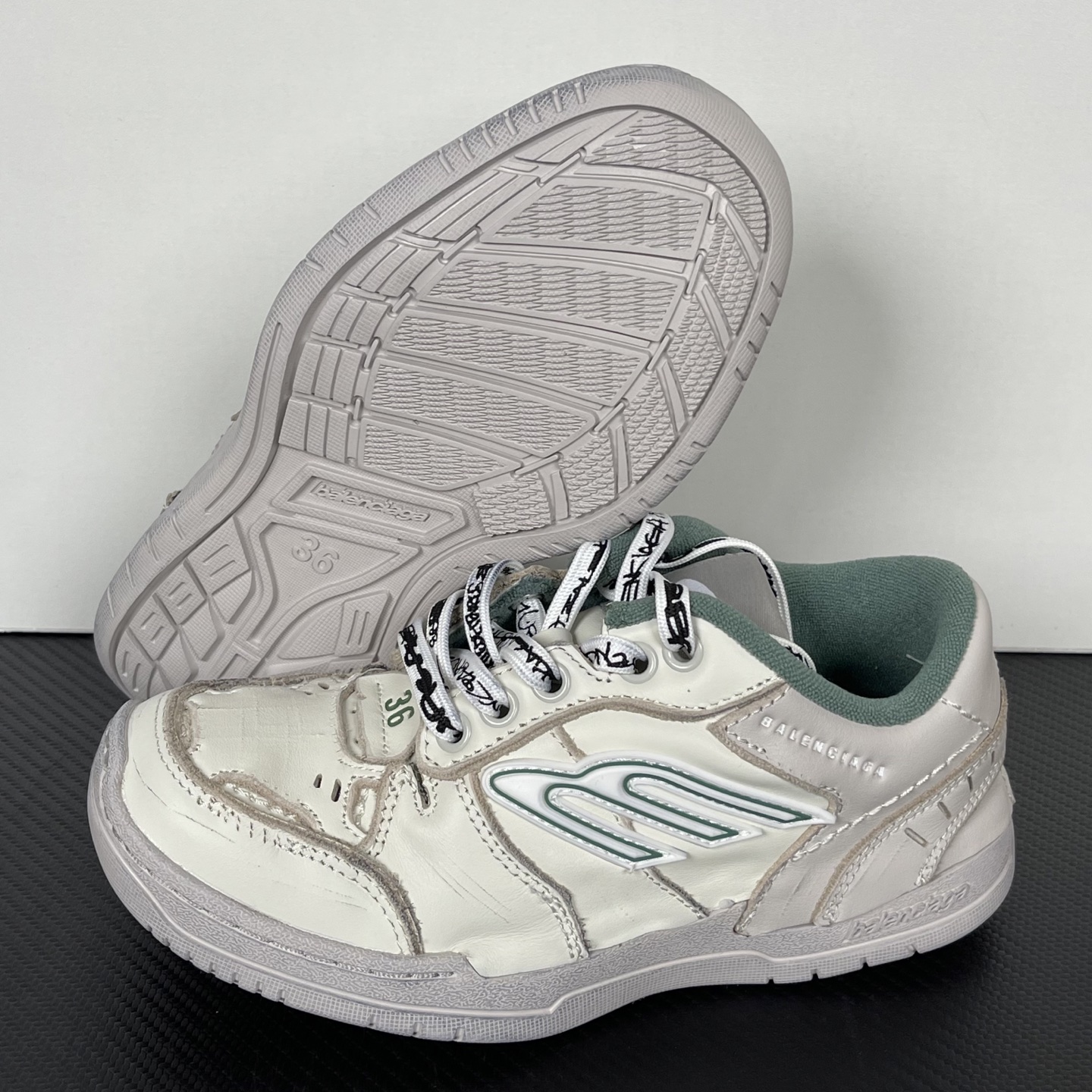 Balenciaga Hamptons Worn-Out  25ss(EU35-46)