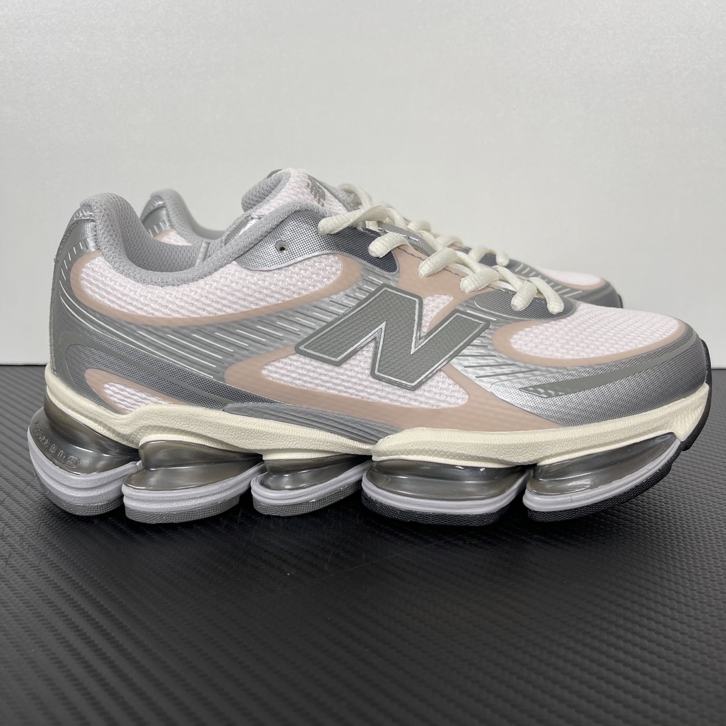 New Balance U20005F9