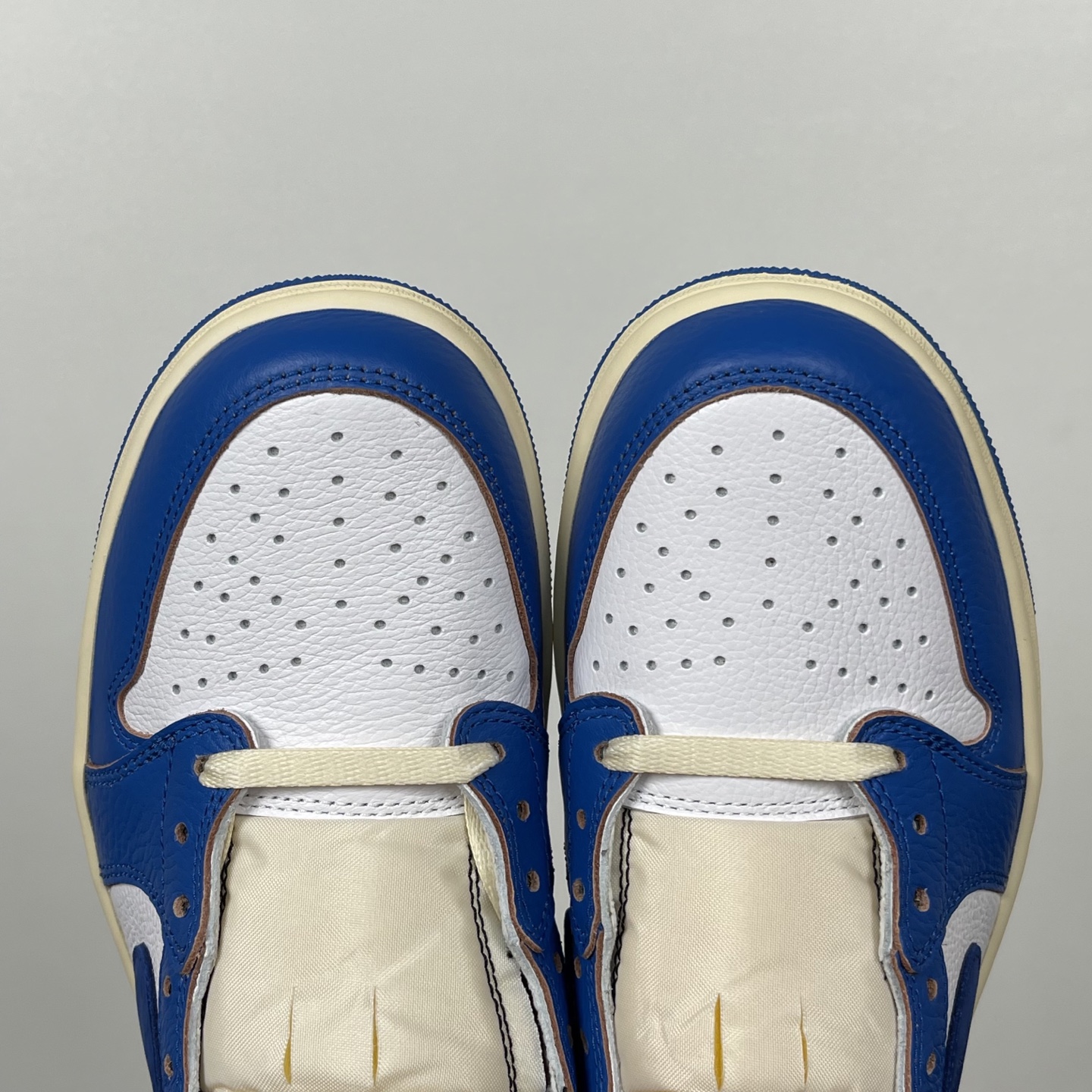 Travis Scott x Air Jordan 1 Low OG HQ6998-146