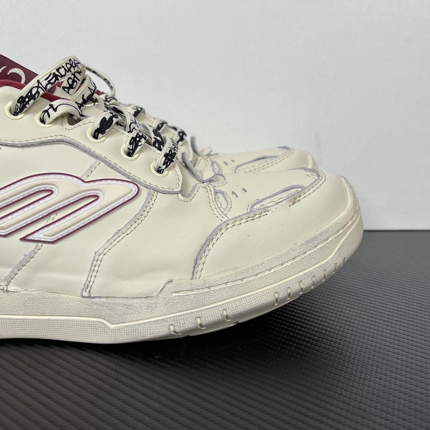 Balenciaga Hamptons Worn-Out  25ss(EU35-46)