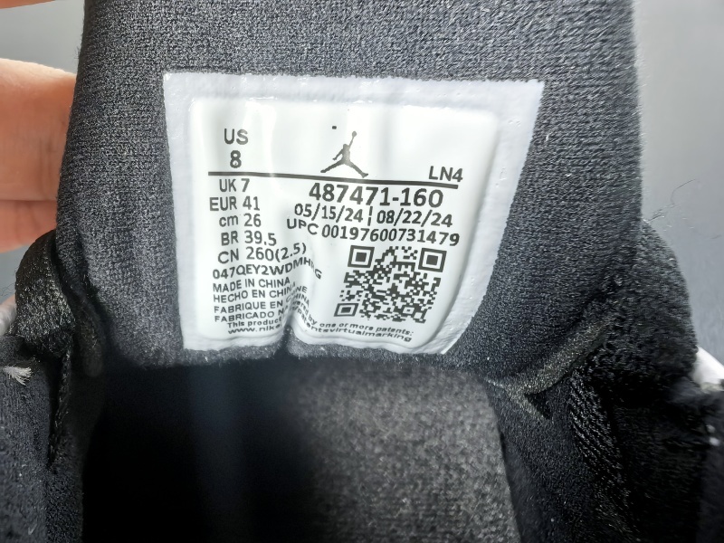 Air Jordan 14 “Black Toe”487471-160