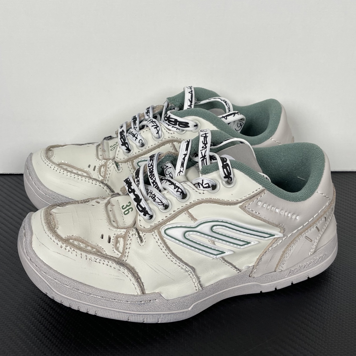 Balenciaga Hamptons Worn-Out  25ss(EU35-46)