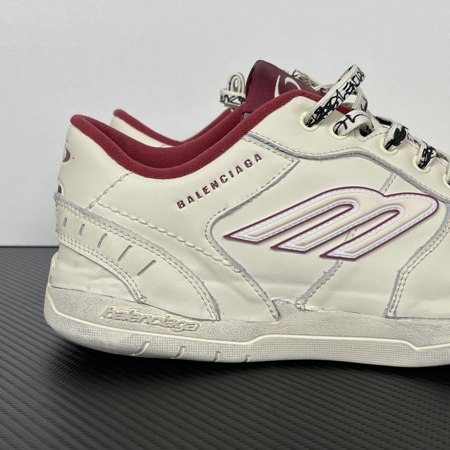 Balenciaga Hamptons Worn-Out  25ss(EU35-46)