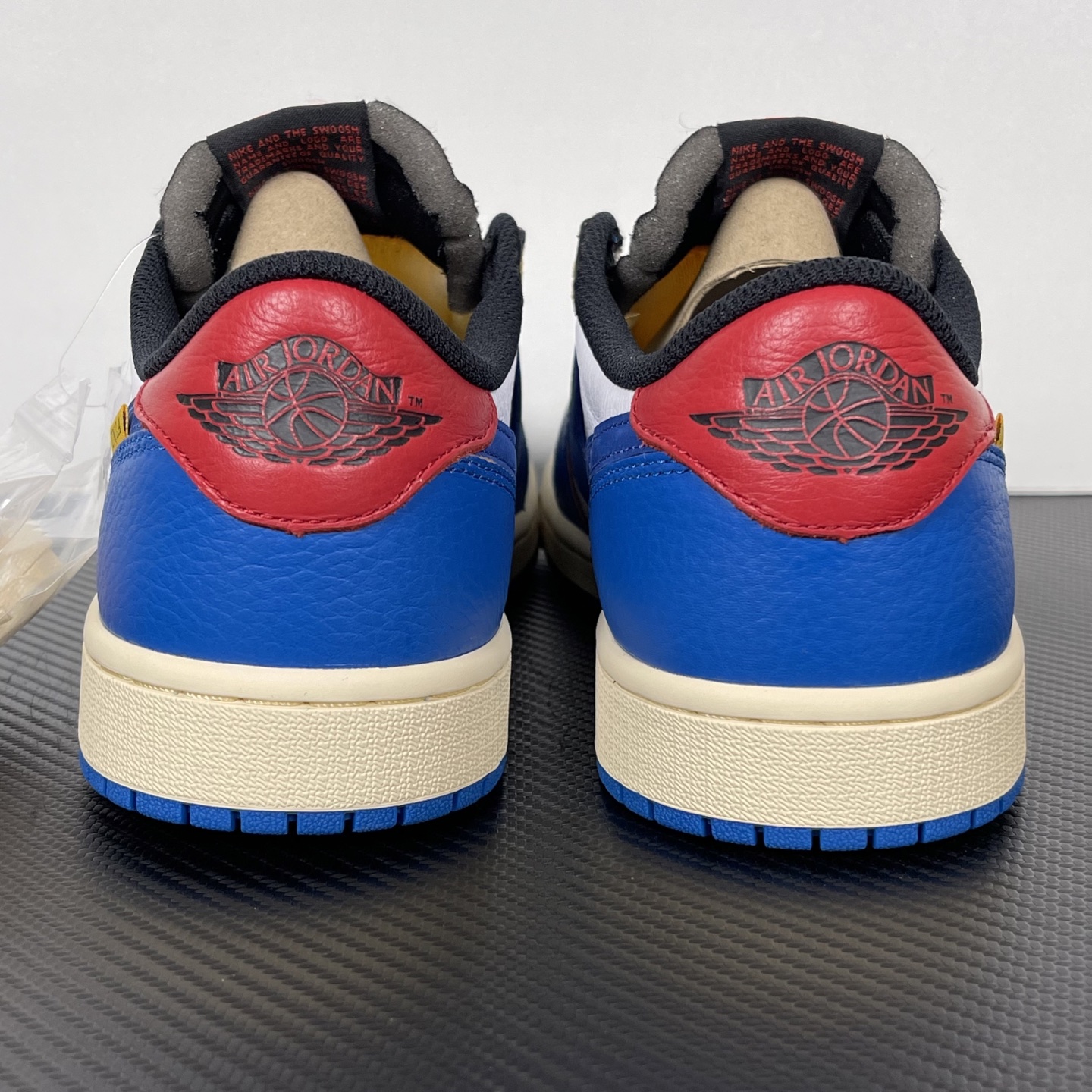 Travis Scott x Air Jordan 1 Low OG HQ6998-146