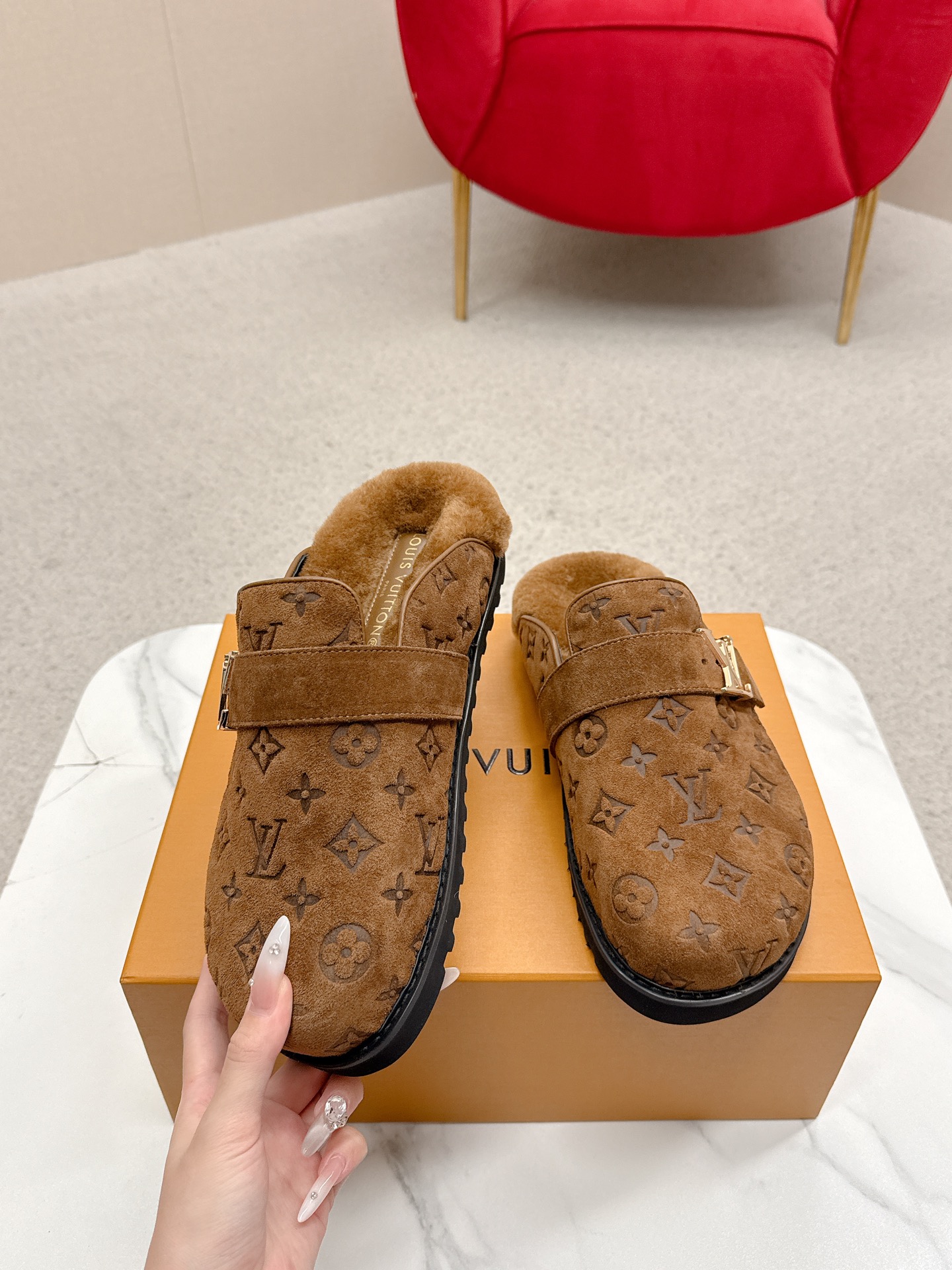 Louis Vuitt0n2025ss Slides(EU35-45)