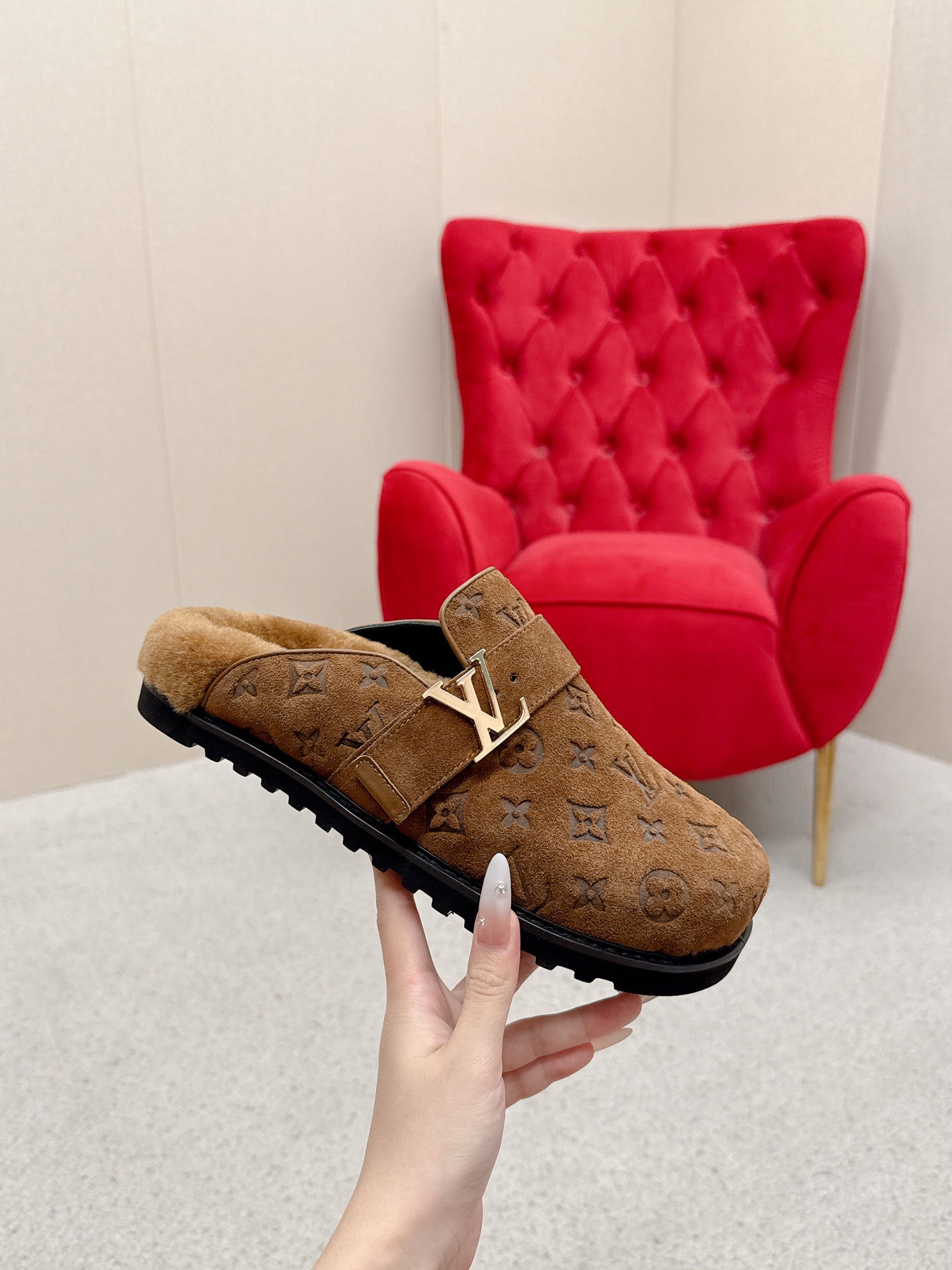 Louis Vuitt0n2025ss Slides(EU35-45)