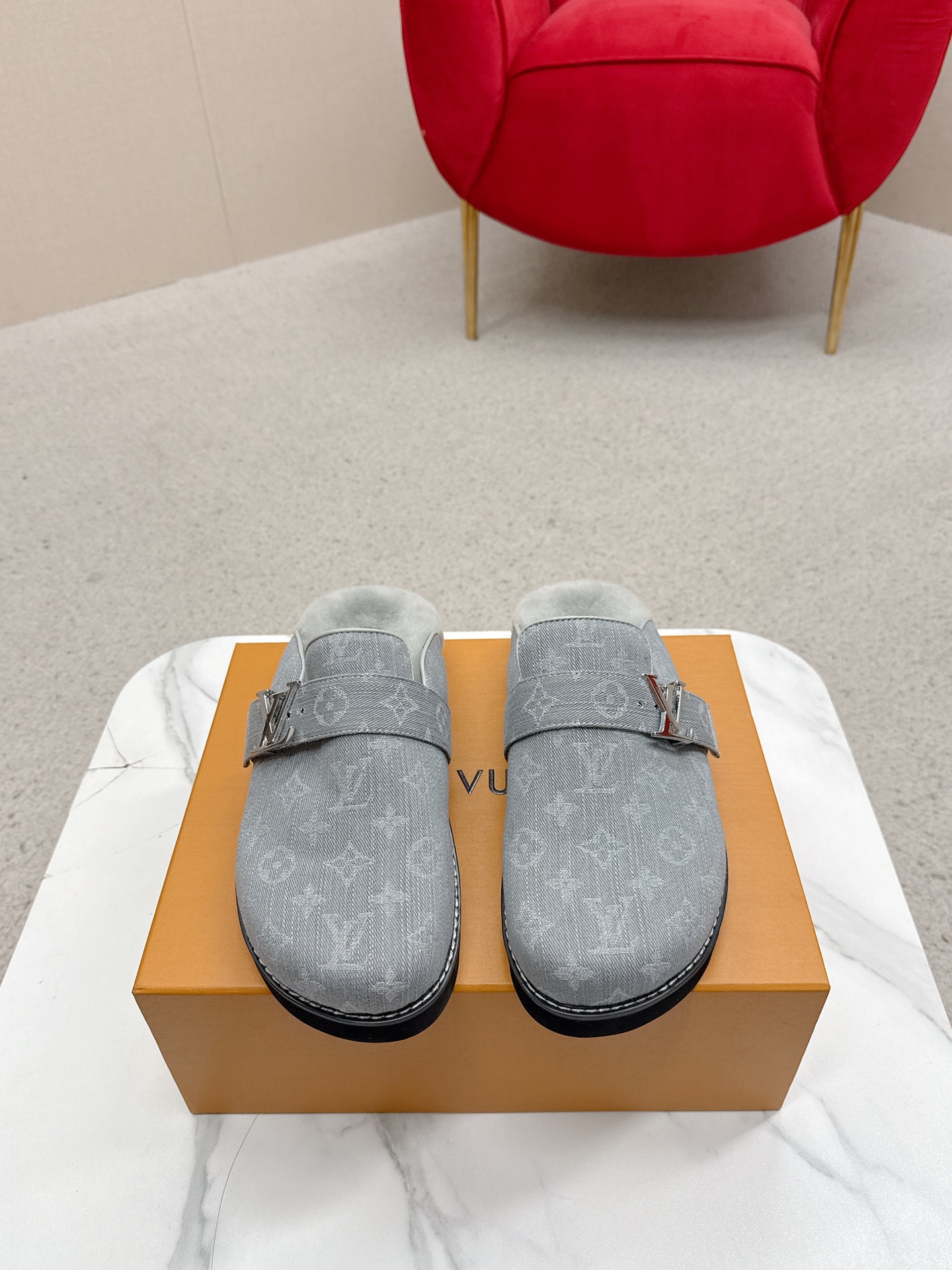 Louis Vuitt0n2025ss Slides(EU35-45)