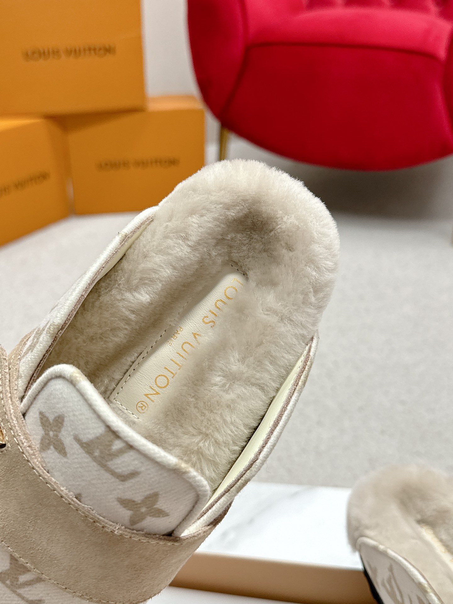 Louis Vuitt0n2025ss Slides(EU35-45)