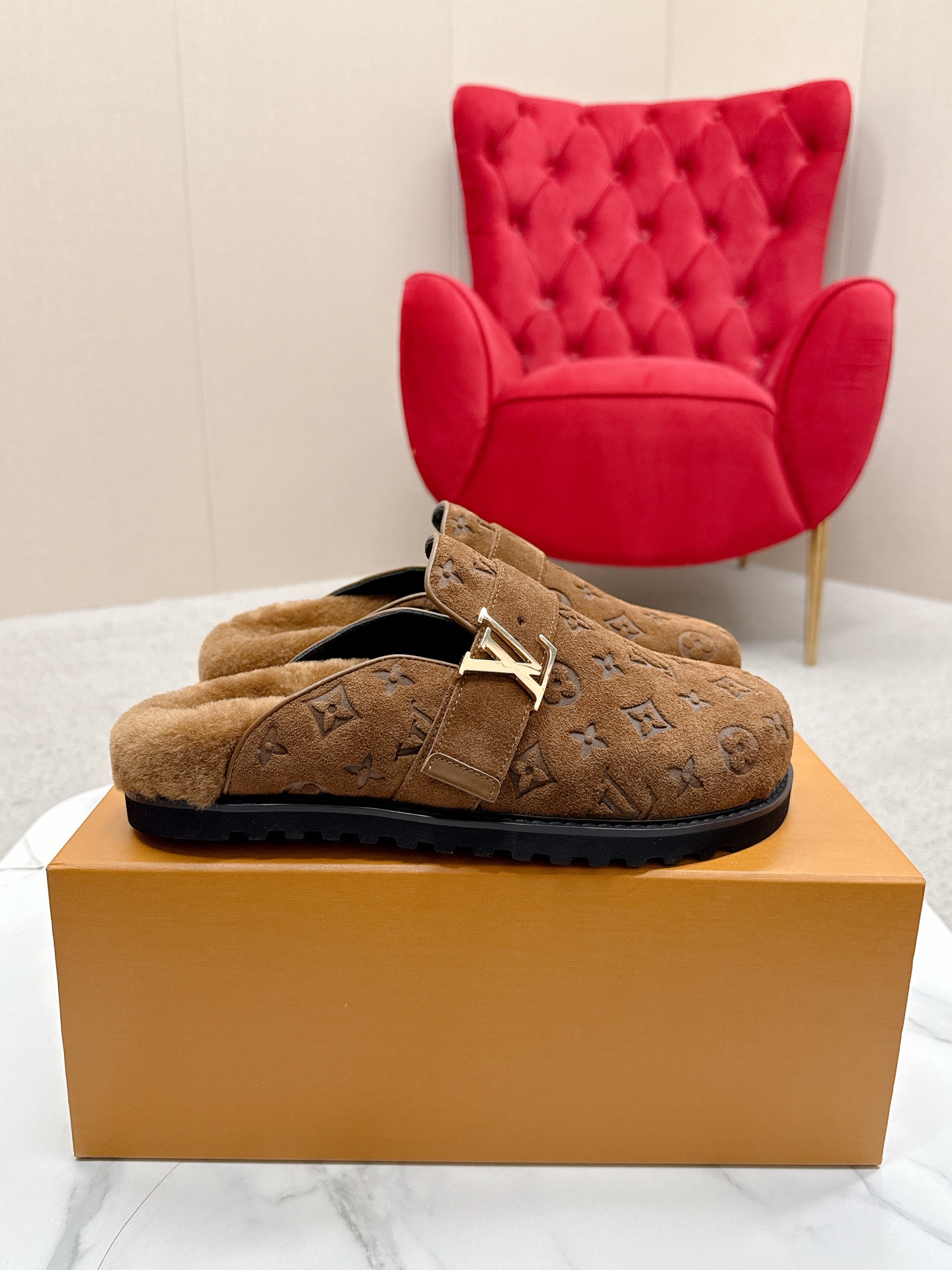 Louis Vuitt0n2025ss Slides(EU35-45)