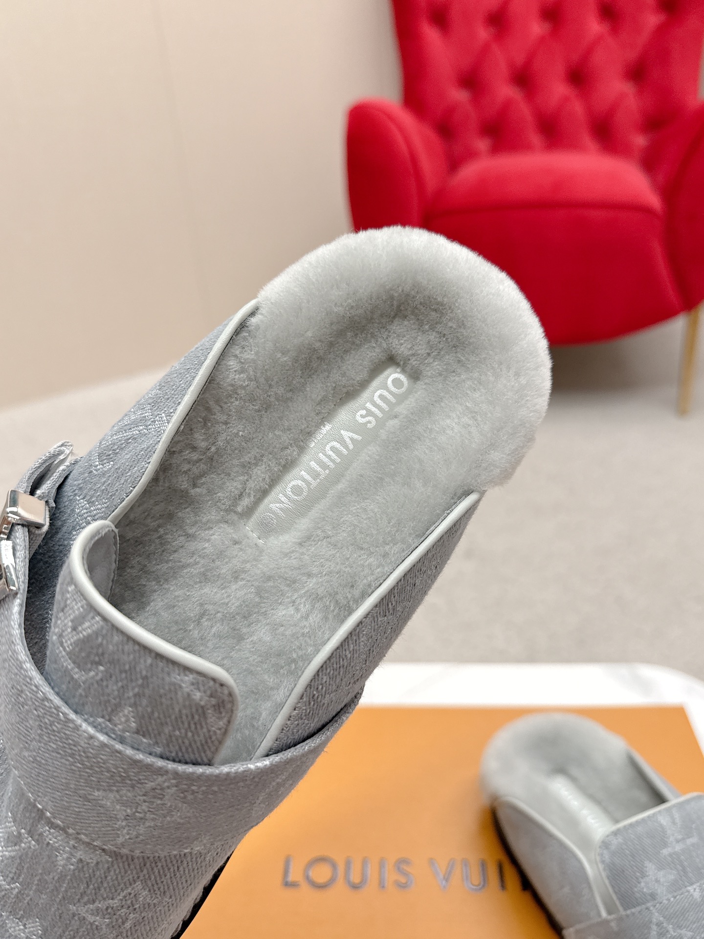 Louis Vuitt0n2025ss Slides(EU35-45)