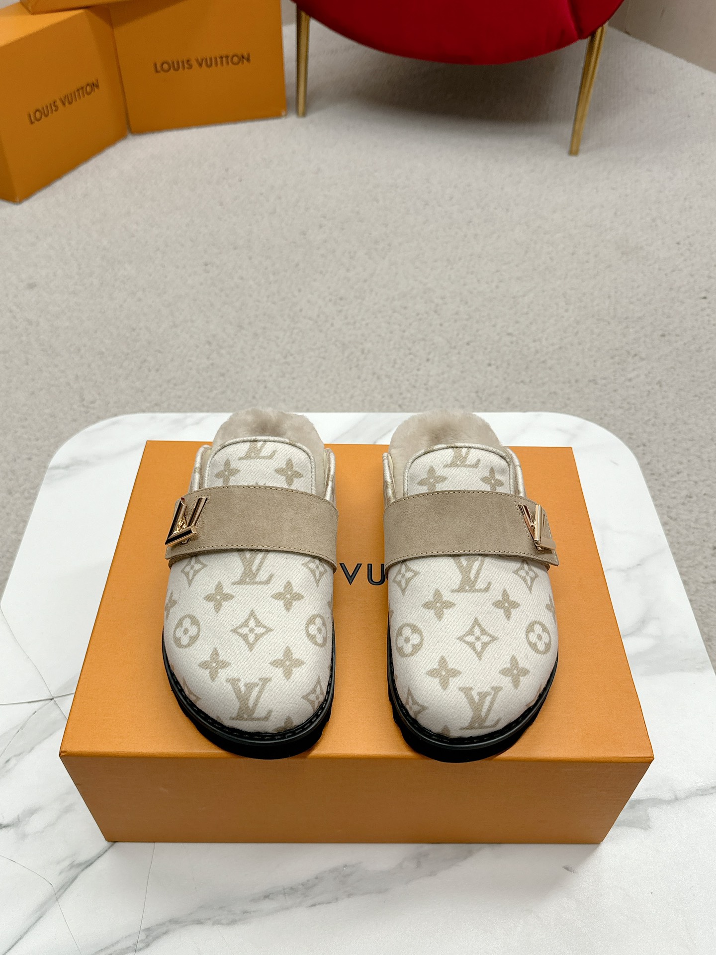 Louis Vuitt0n2025ss Slides(EU35-45)