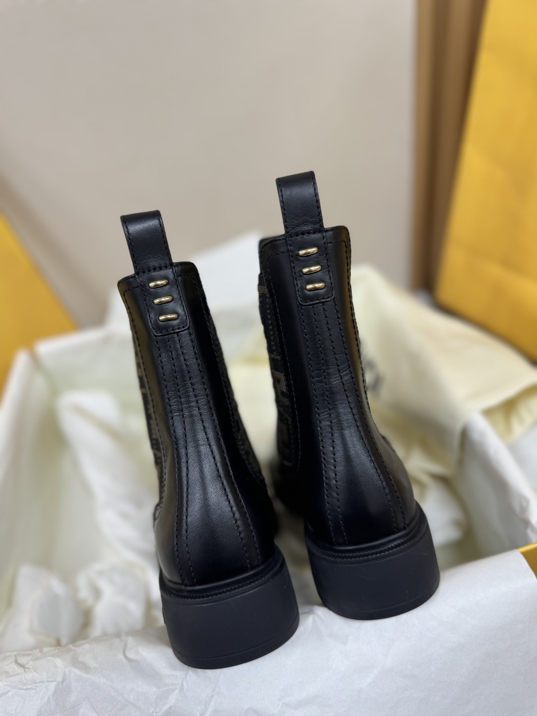 Fendi Boots 25ss(EU35-41)