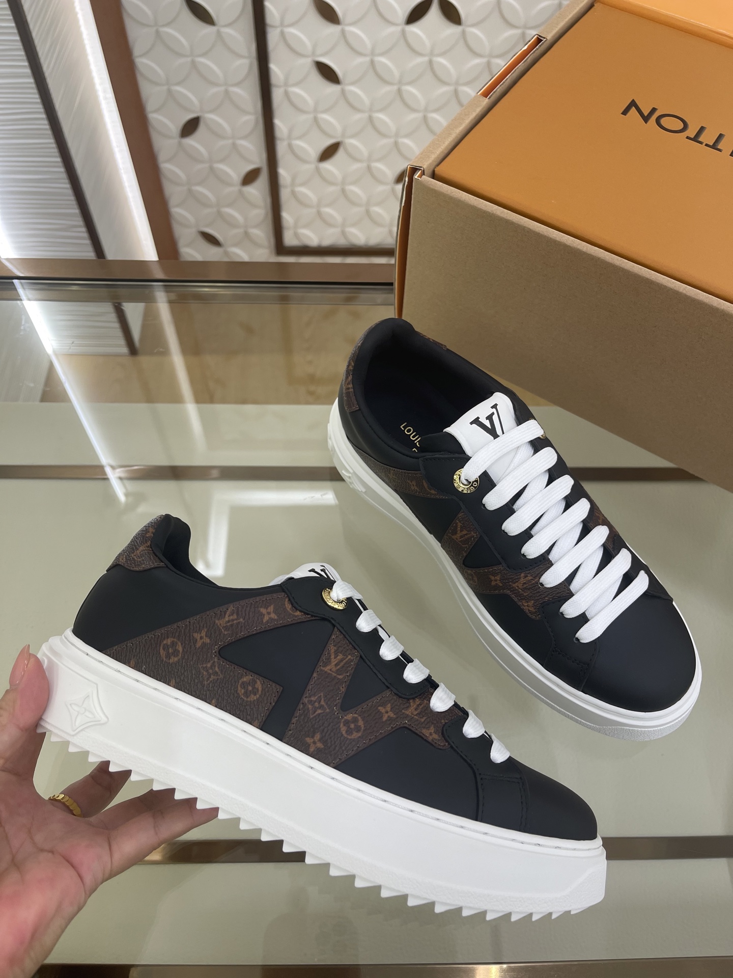 Lo*uis Vu*itton 25ss Sneakers(EU35-41)