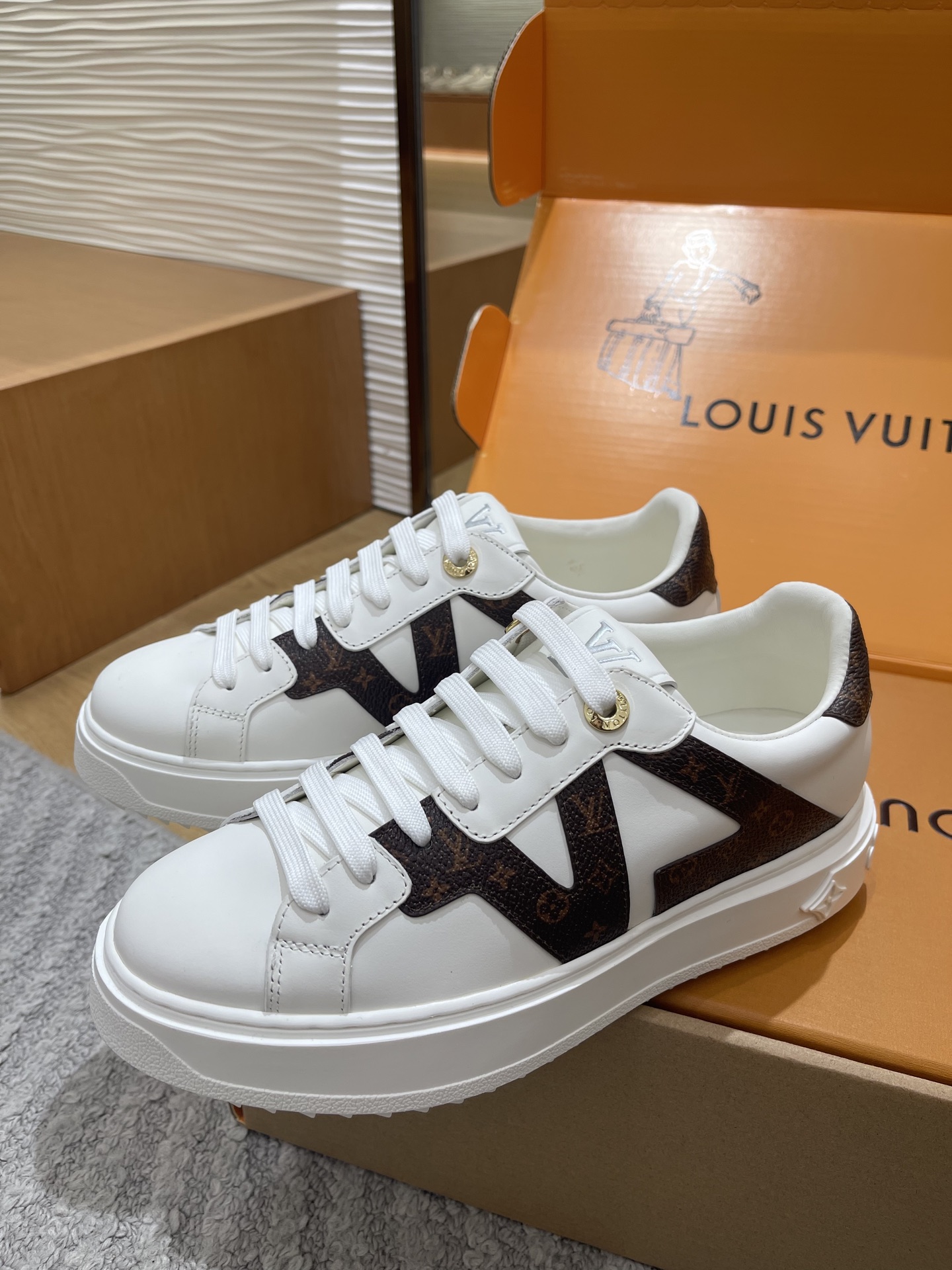 Lo*uis Vu*itton 25ss Sneakers(EU35-41)