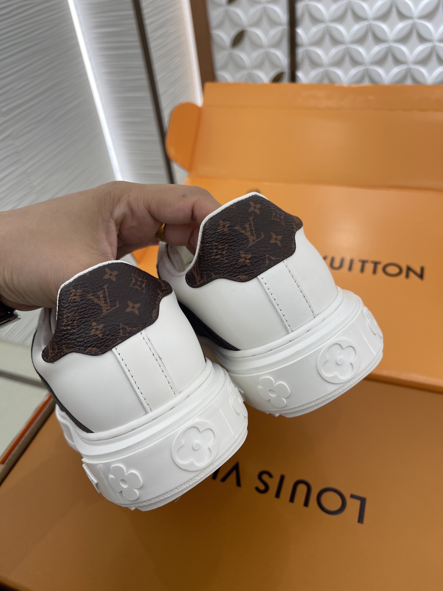 Lo*uis Vu*itton 25ss Sneakers(EU35-41)