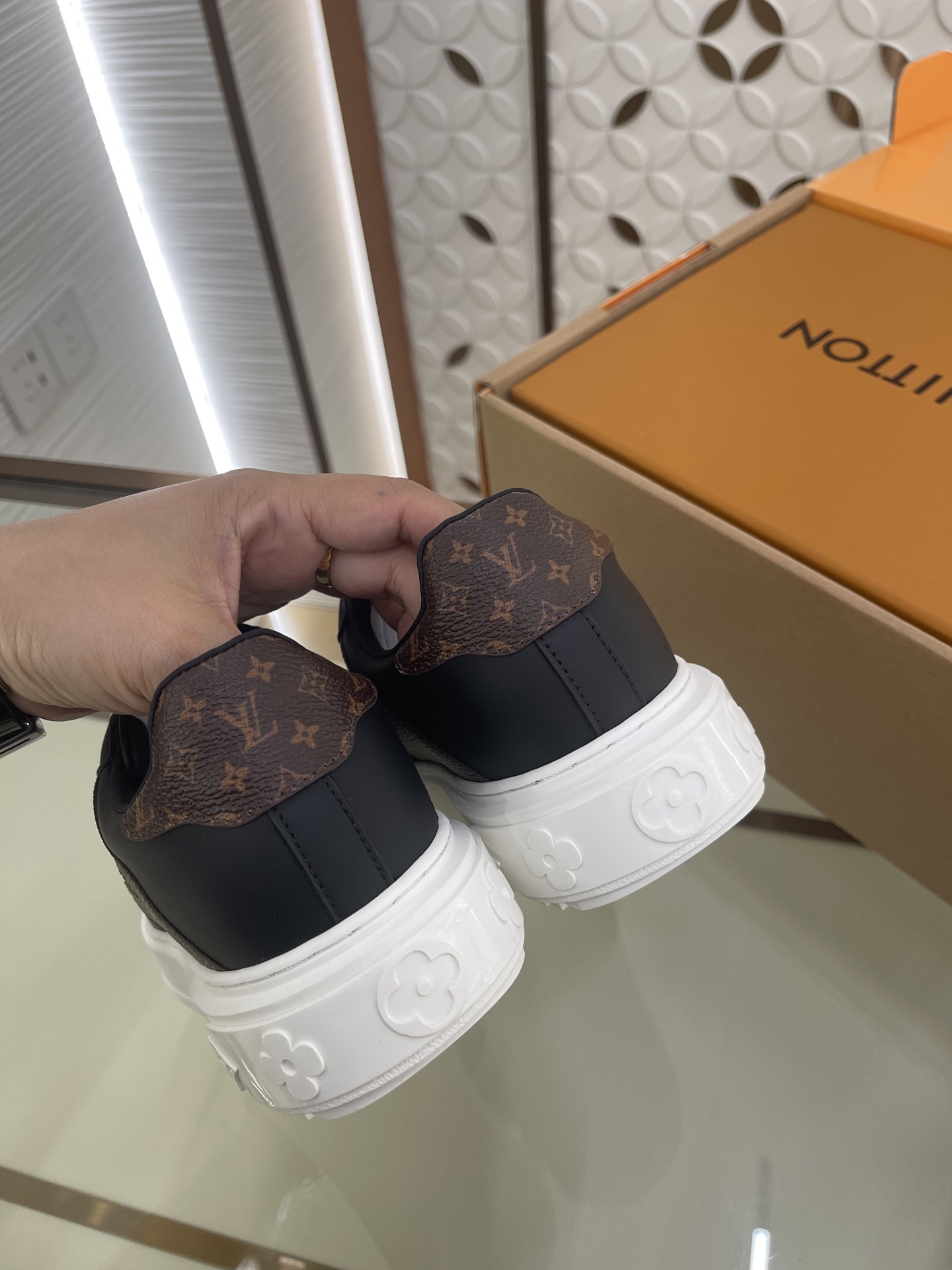 Lo*uis Vu*itton 25ss Sneakers(EU35-41)