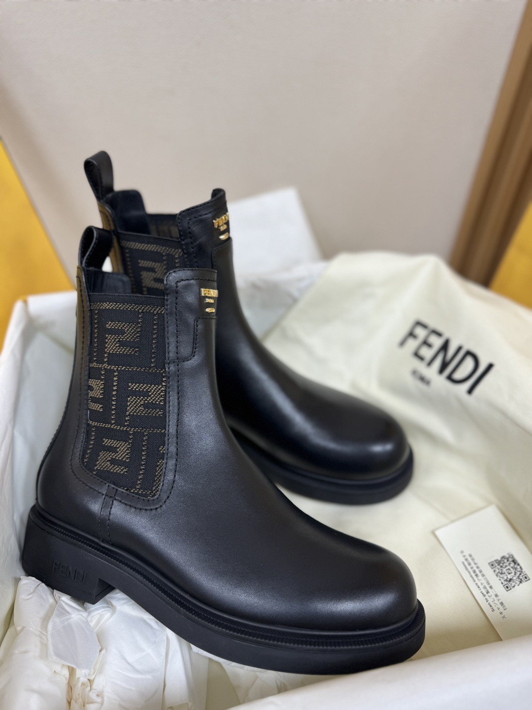 Fendi Boots 25ss(EU35-41)
