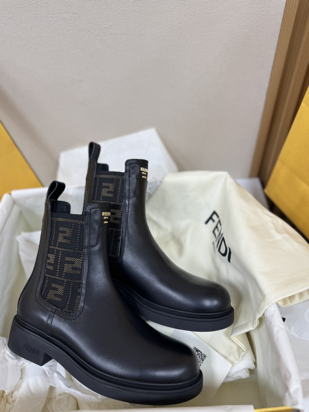 Fendi Boots 25ss(EU35-41)