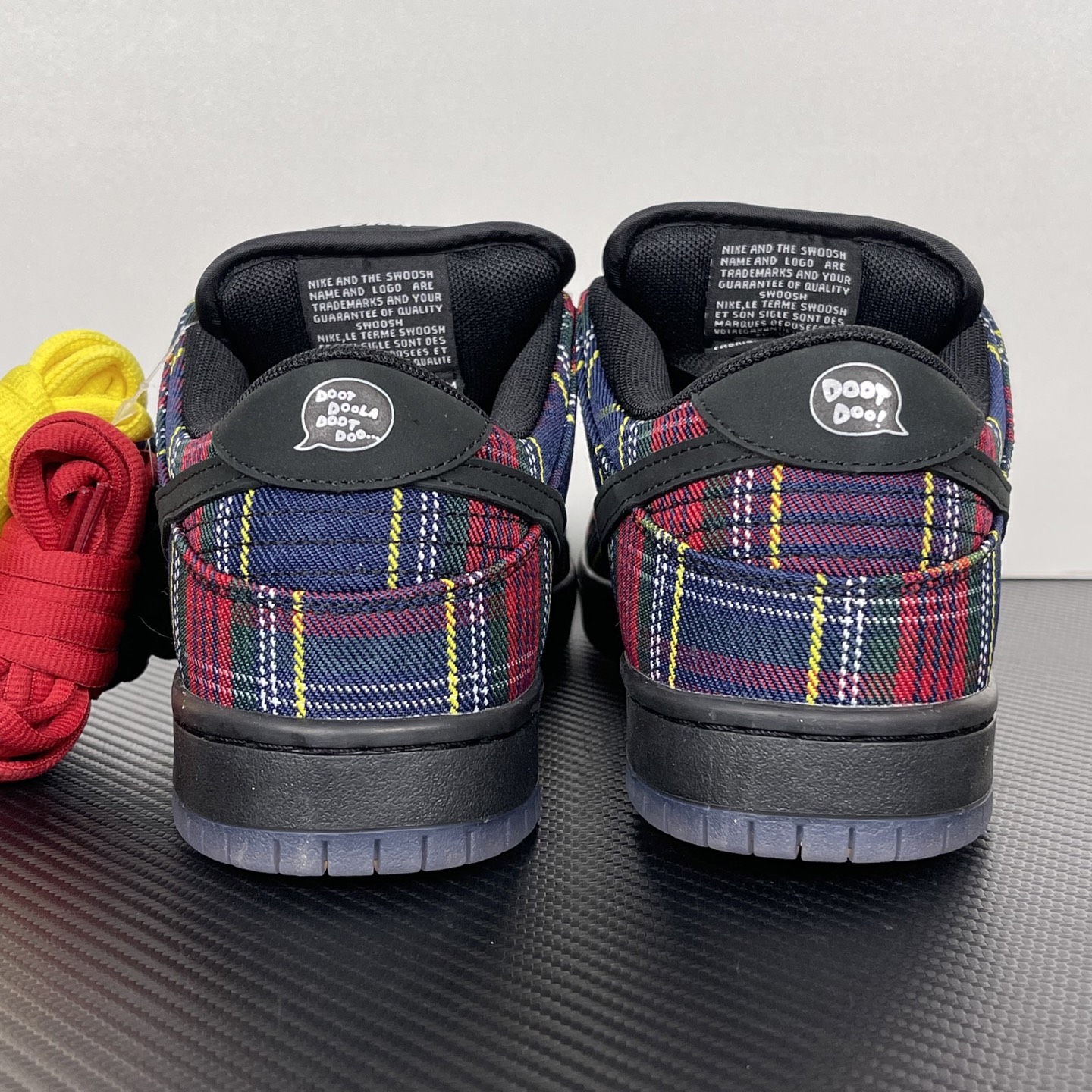 Nike SB Dunk Low ”Nardwuar II1493-600