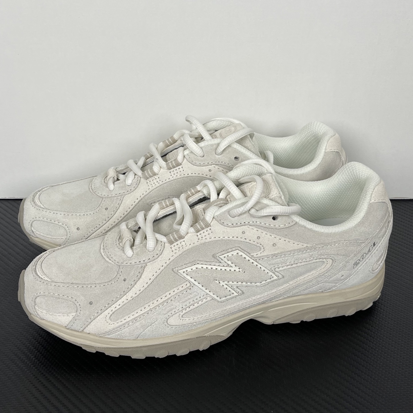 New Balance U204LMMC