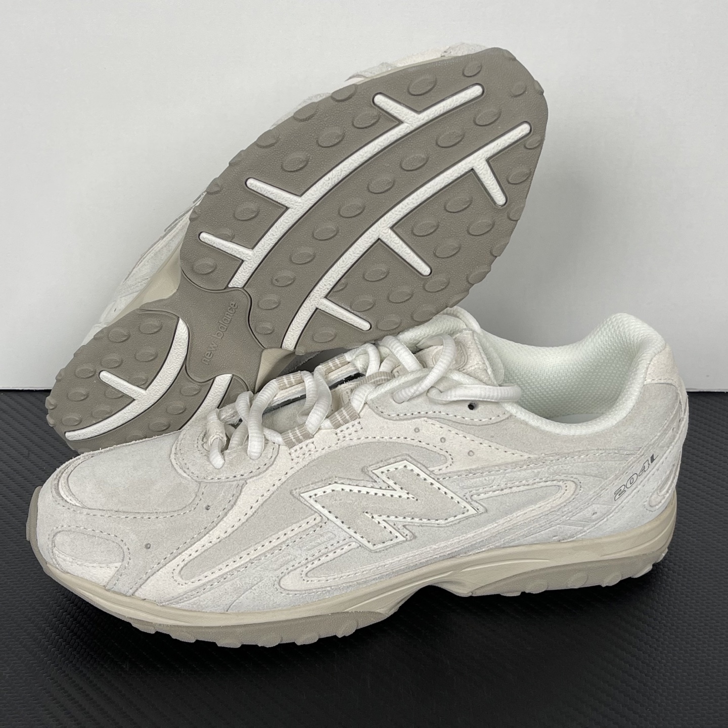 New Balance U204LMMC