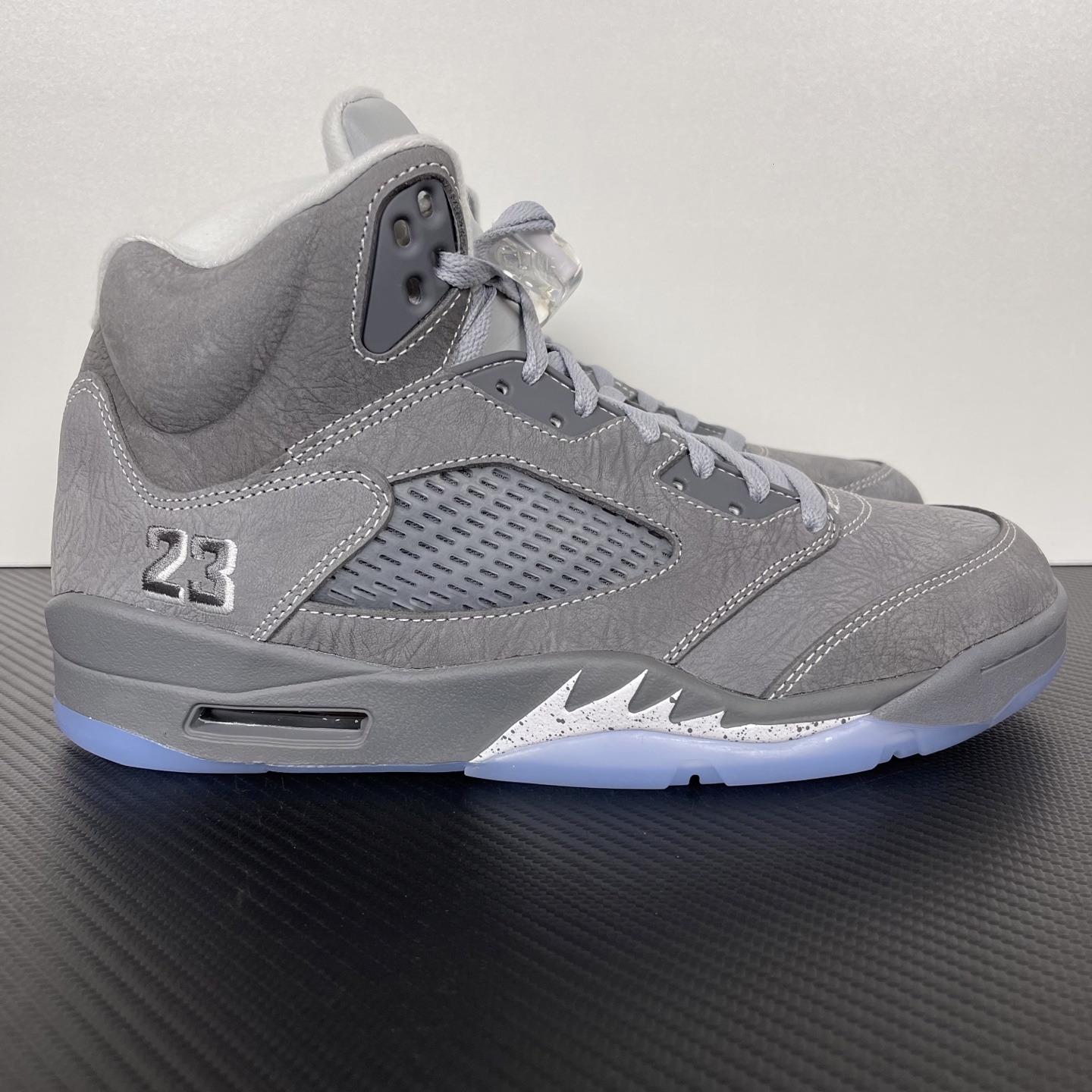 Air Jordan 5 Retro AJ5 DD0587-002