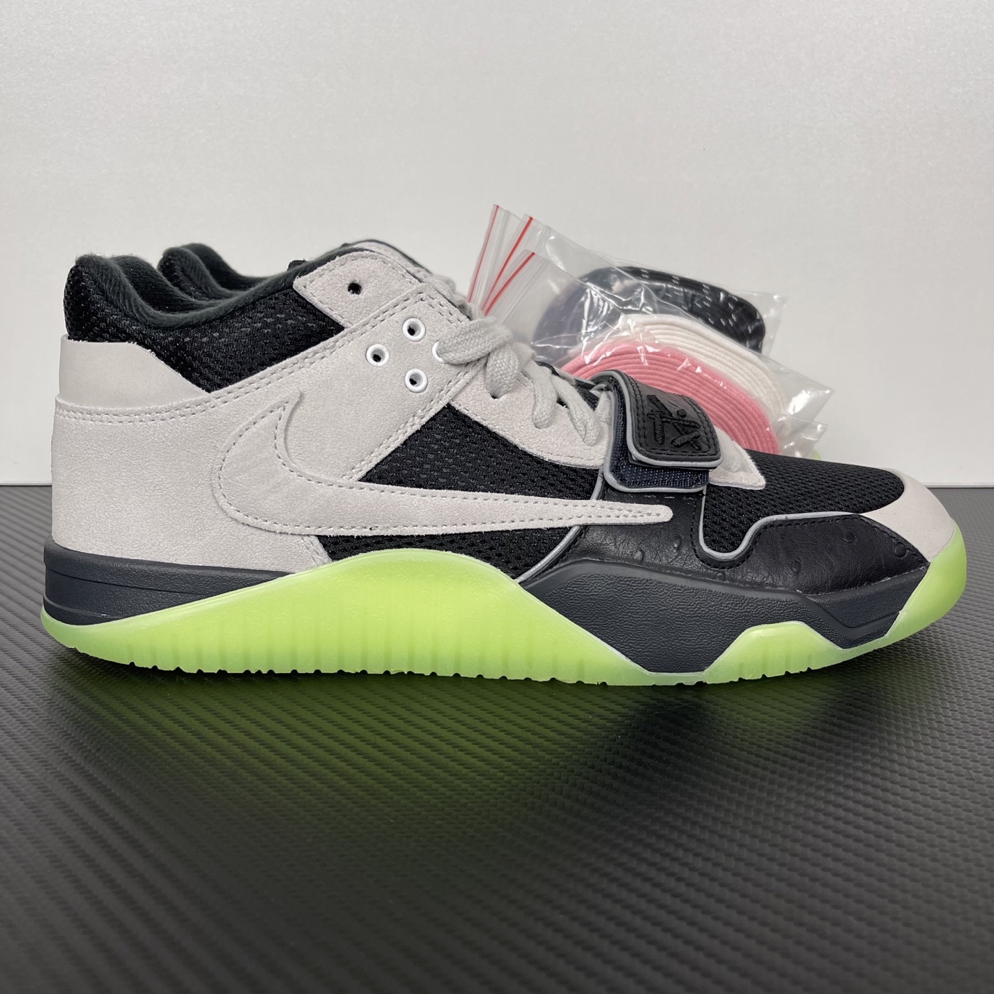 Travis Scott x Jordan AJ Cut The Check TS IH7971-001