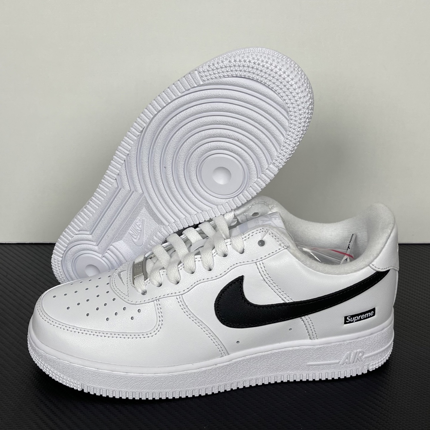 Supreme xNK Air Force 1 CU9225-102