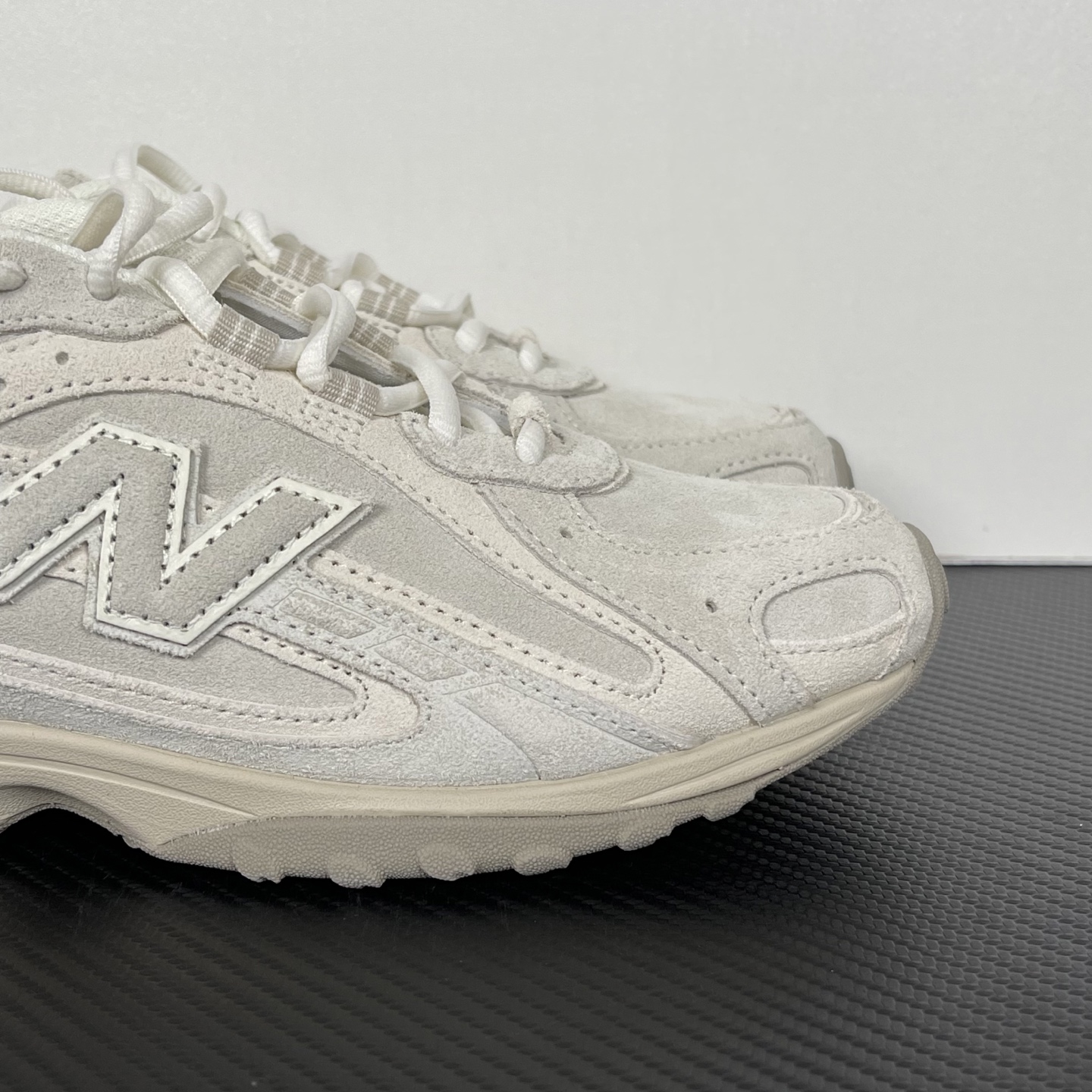 New Balance U204LMMC