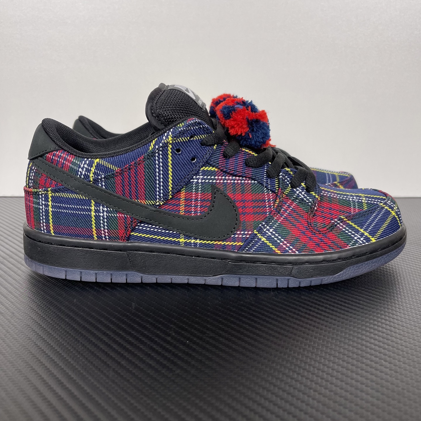 Nike SB Dunk Low ”Nardwuar II1493-600