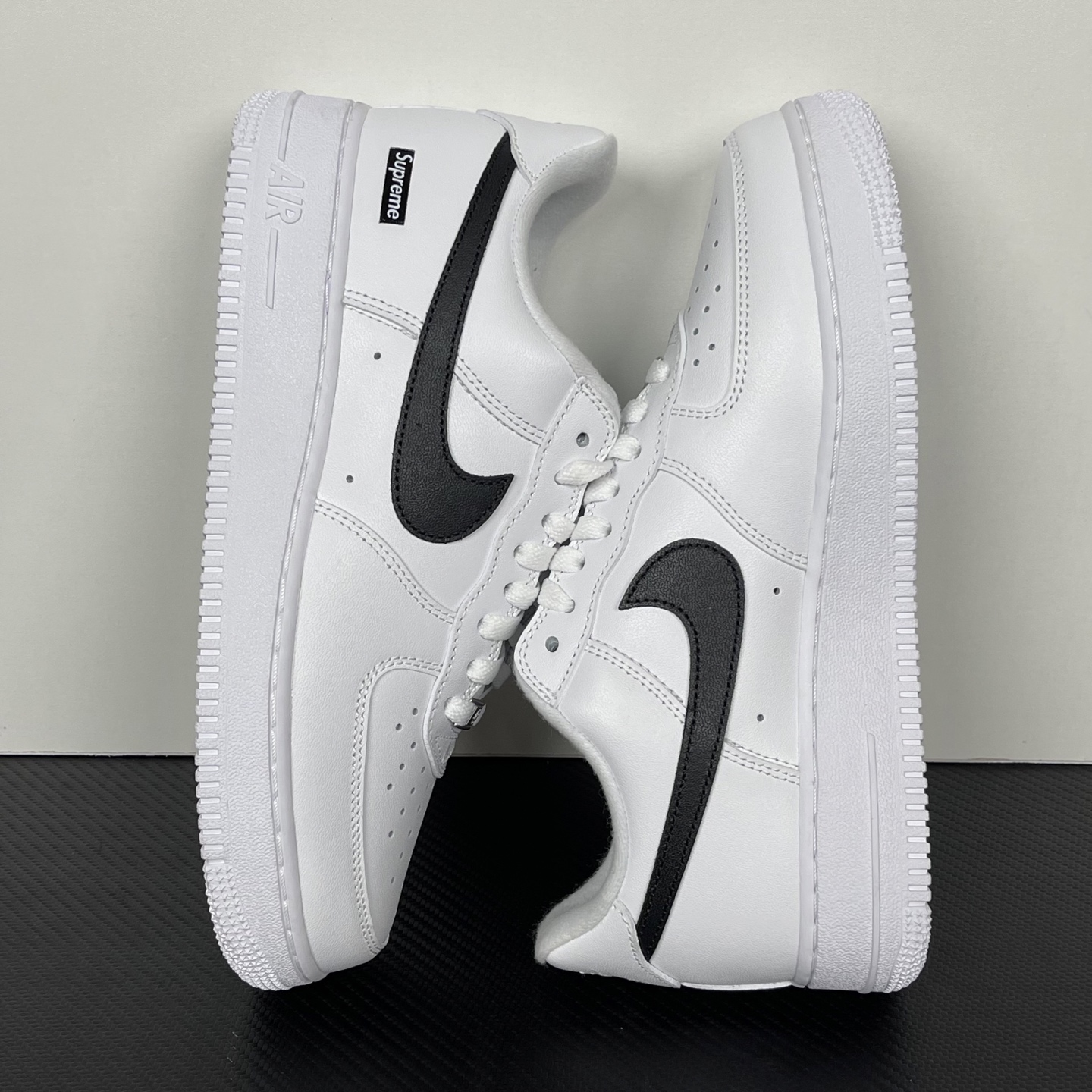 Supreme xNK Air Force 1 CU9225-102