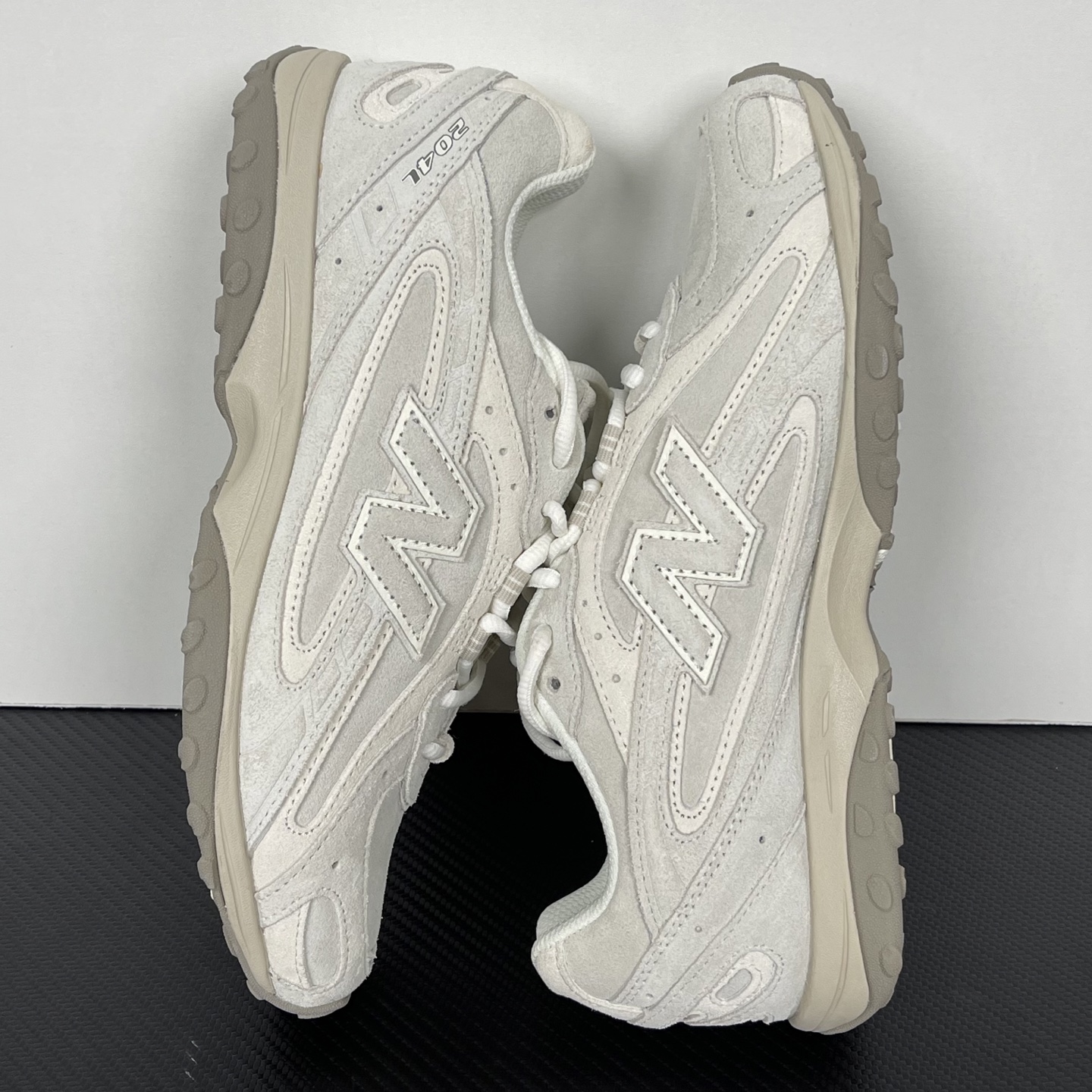 New Balance U204LMMC