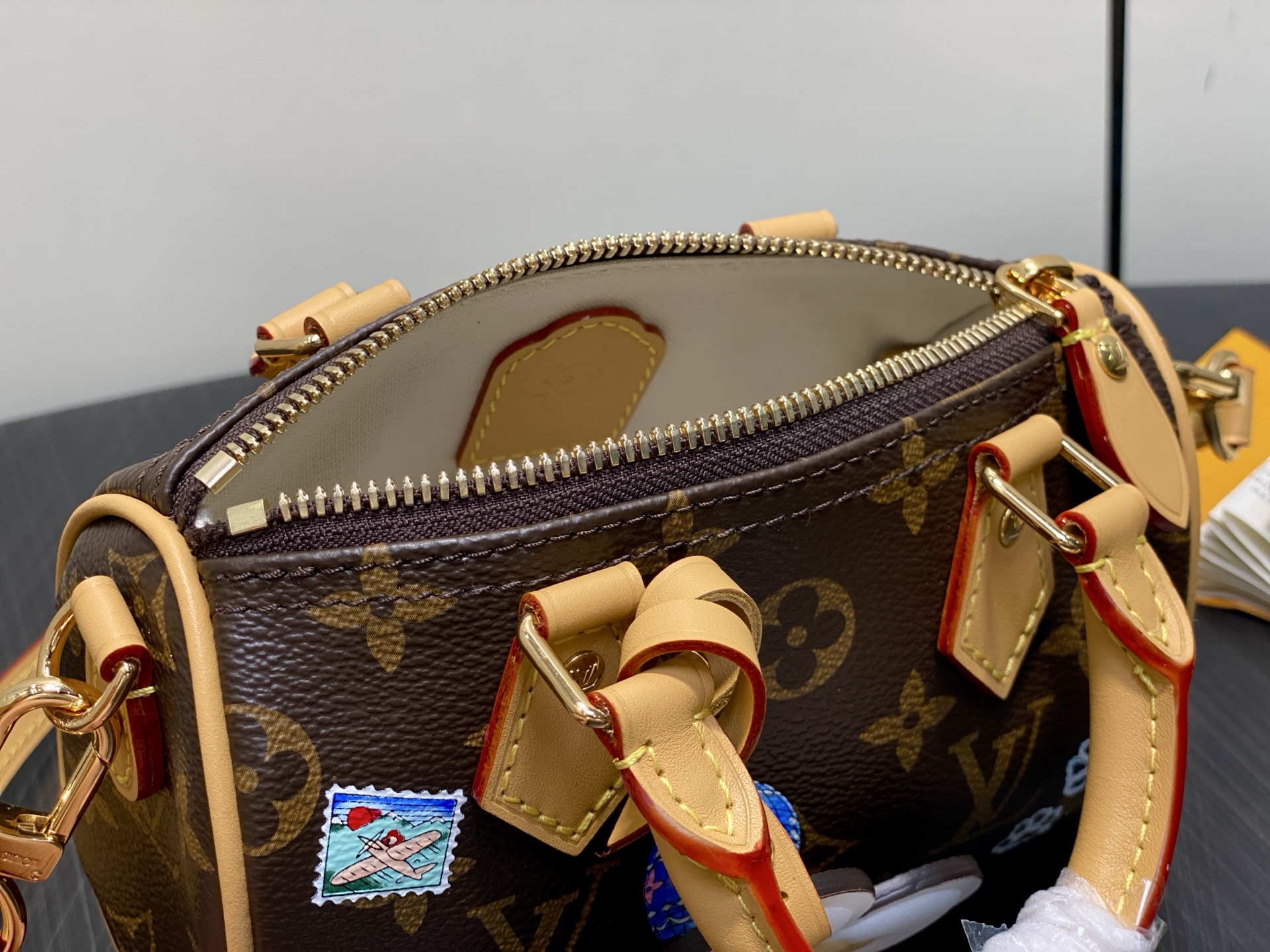 LV Nano Speedy(16x10x7.5CM)