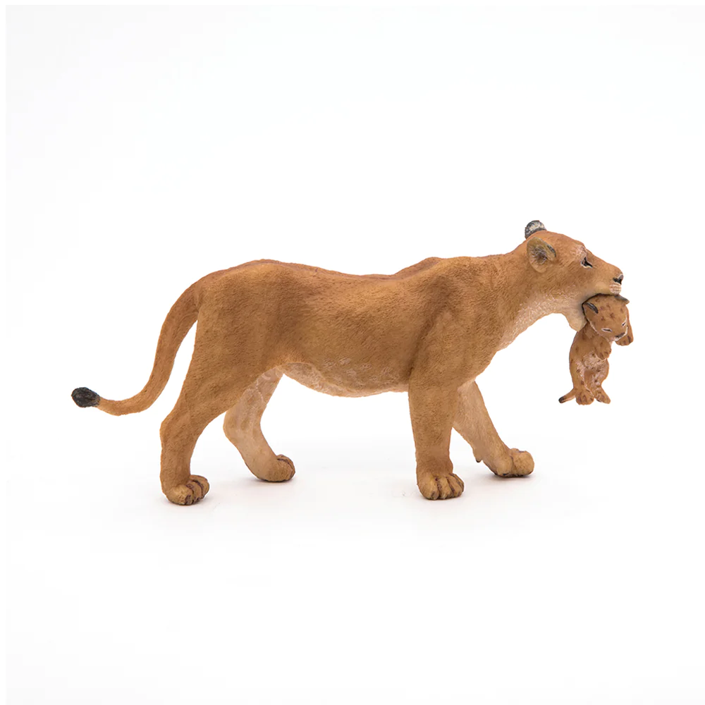 Papo Lioness with Cub