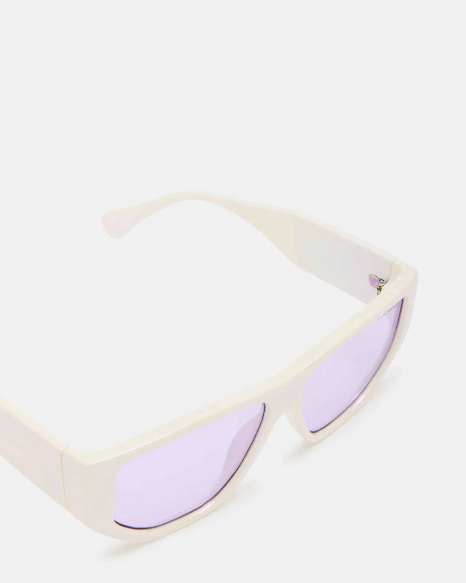 Nicko Sunglasses Off-White
