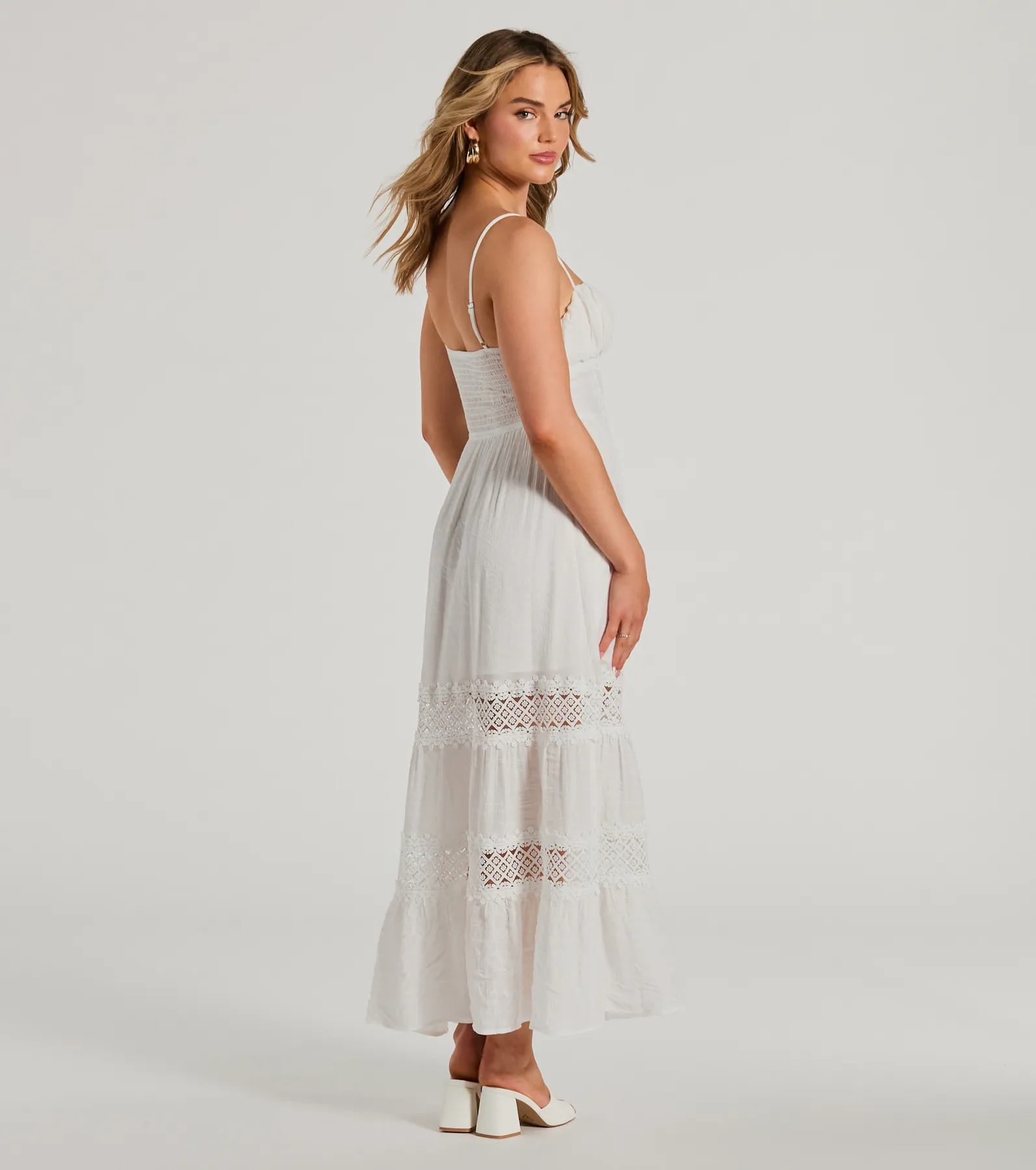 Feel The Romance Sweetheart Button Lace Trim Maxi Dress