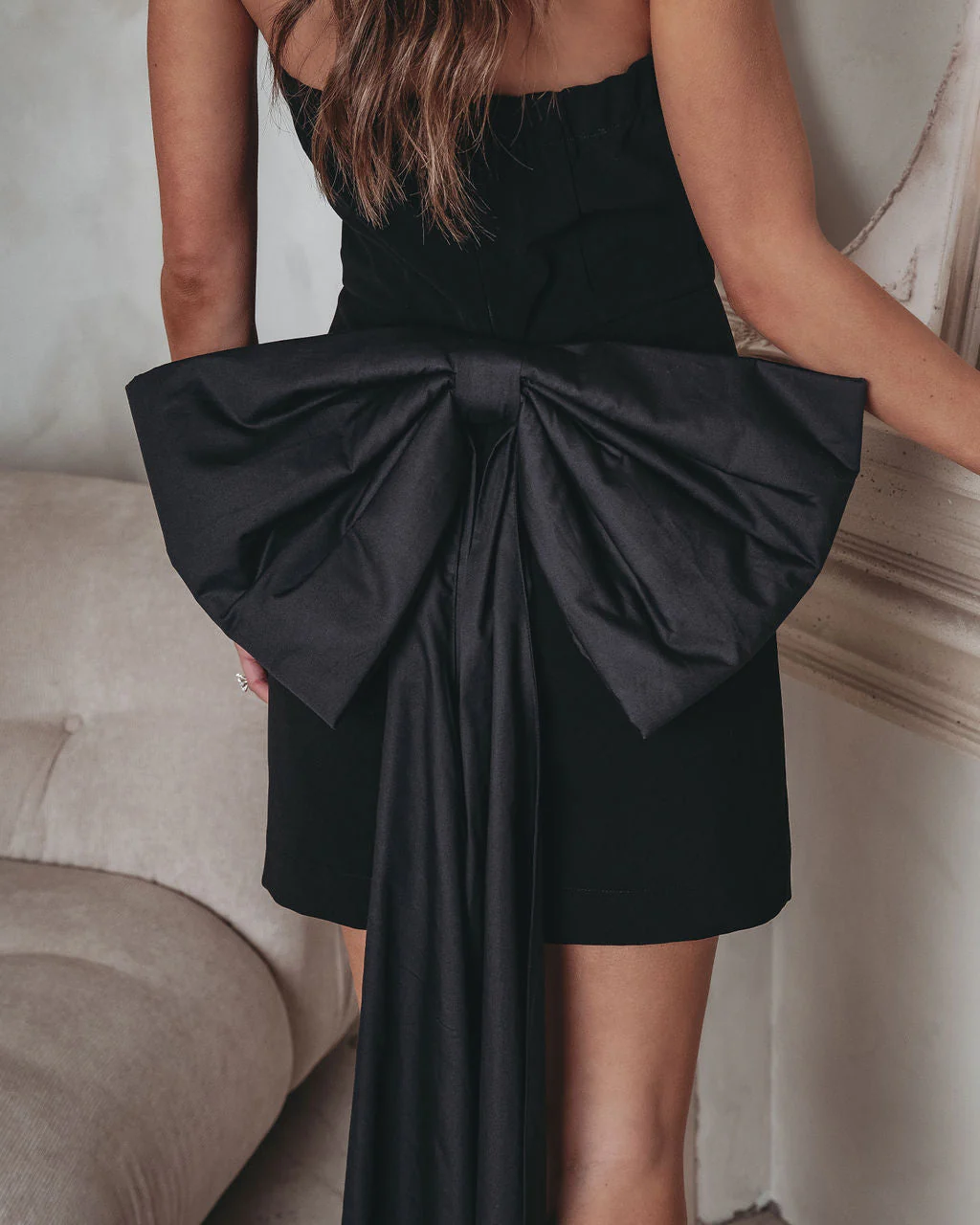 Attention Getter Strapless Bow Detailed Mini Dress