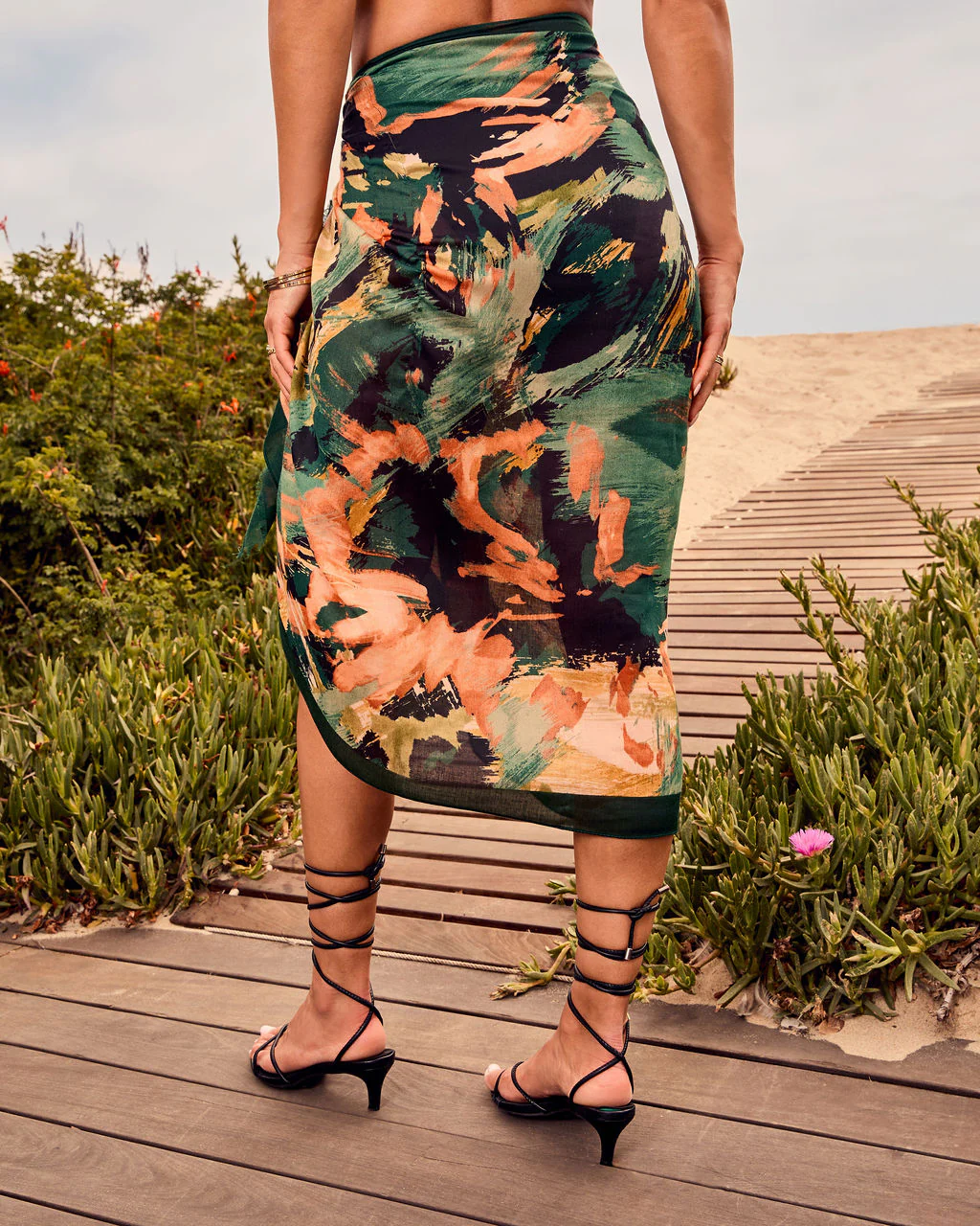 Farien Abstract Print Sarong