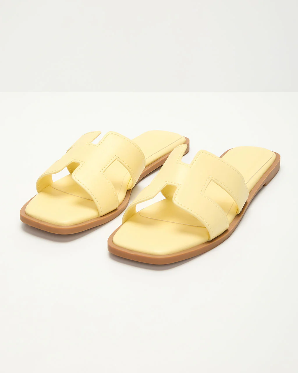 Gordy Flat Sandal