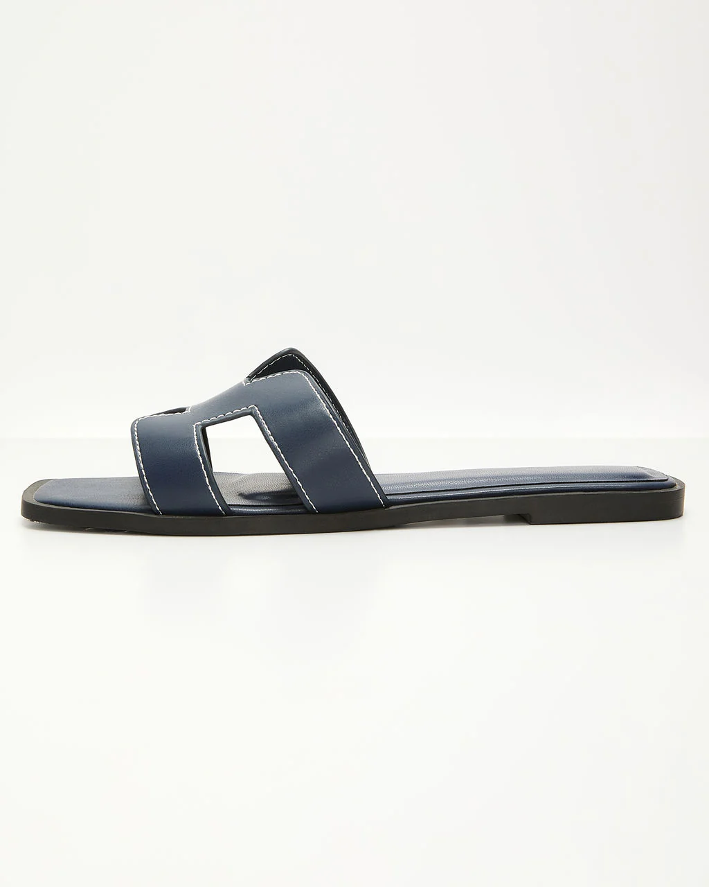 Gordy Flat Sandal