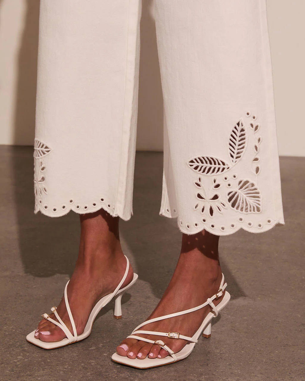 Breezy Ritual Eyelet Scallop Jeans