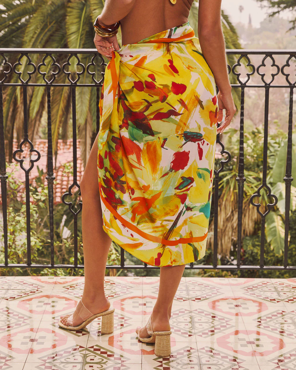 Coasting Away Abstract Print Sarong