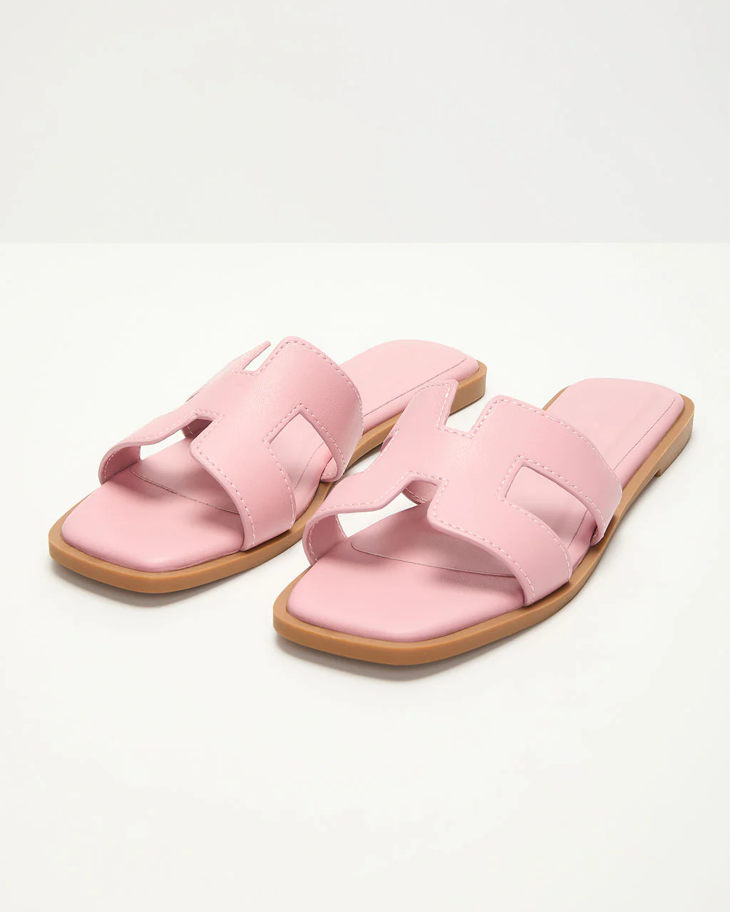 Gordy Flat Sandal
